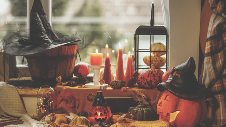 Commerce Halloween indoor decor iStock 1266509643