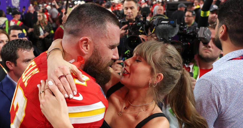 How 2024 Holiday Movies Inspired by Taylor Swift and Travis Kelce s Romance Compare 662