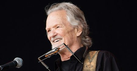 kris kristofferson zz 240930 64447d