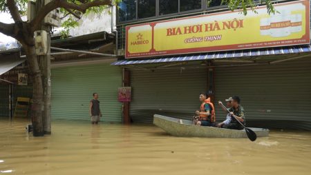 vietnam floods 32902