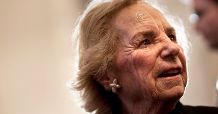 241008 Ethel Kennedy 2011 ac 909p 3301bc