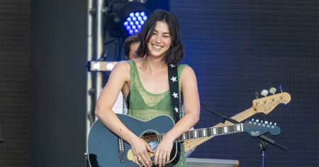 GettyImages 2157957726 Gracie Abrams Cancels NYC show