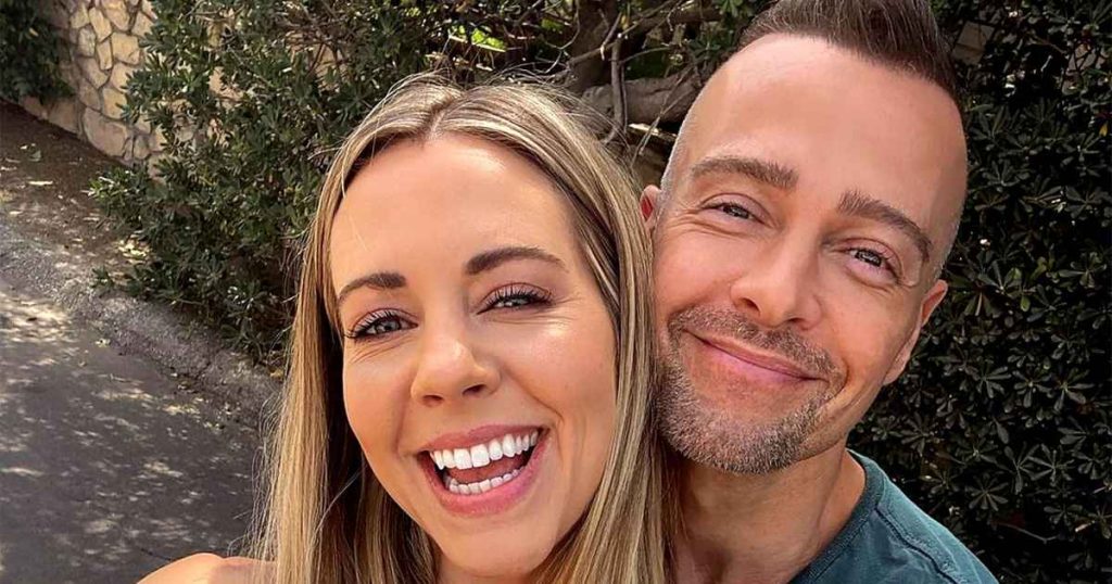 Joey Lawrence s Wife Files for Divorce 054