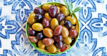 are olives healthy zz 241009 2dd186