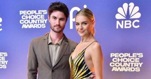 chase stokes reveals how his mom found out he is dating kelsea ballerini 2174734412