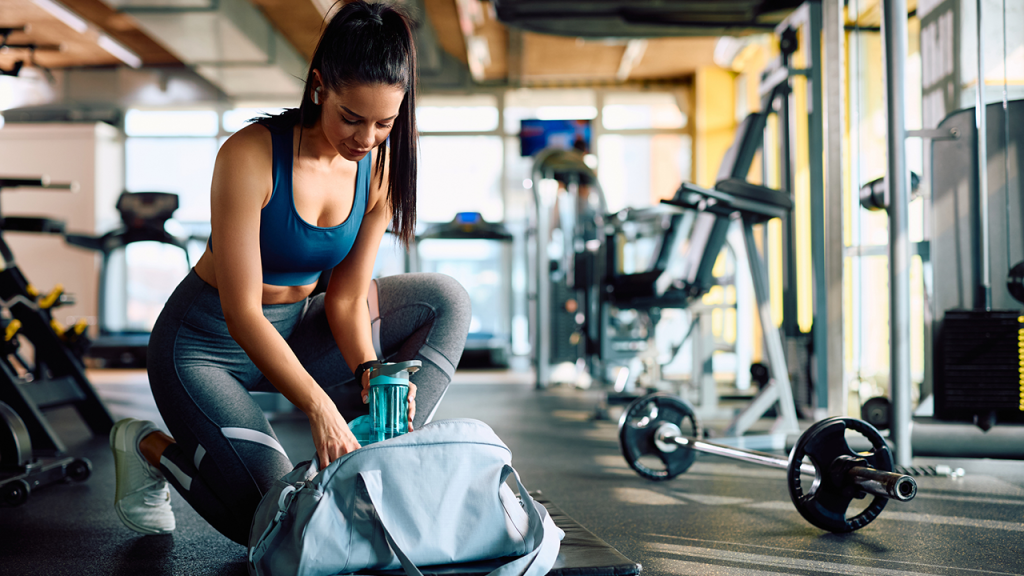 commerce gym bag istock 2027279439