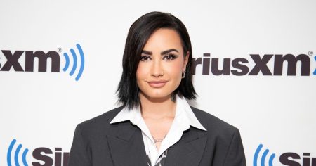 demi lavato mental health cz 241010 4c88d8