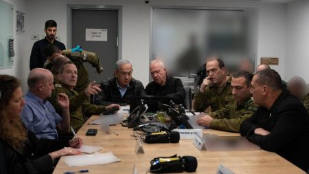 israeli dm gallant and military echelon in the kirya hq in tel aviv during the strike2