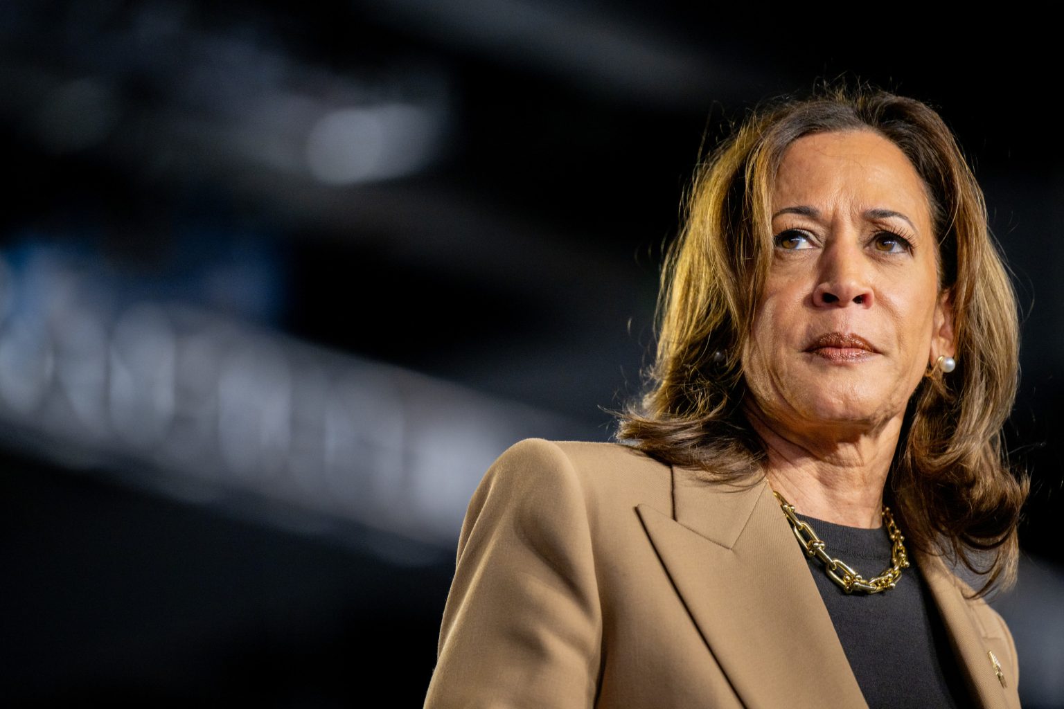 kamala harris speaks arizona