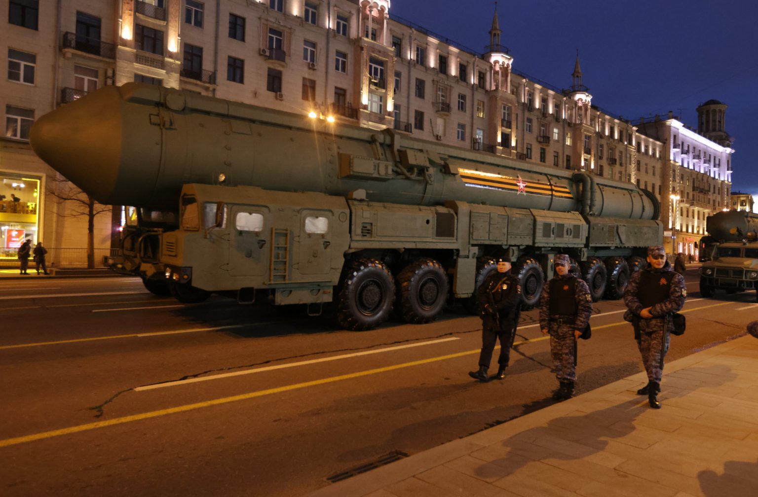 russias nuclear capable yars missile launcher