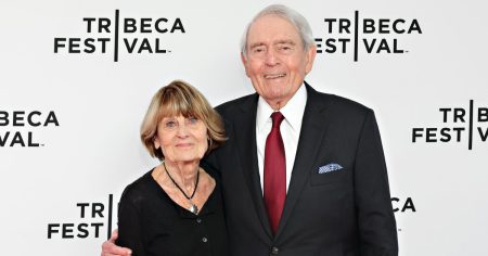 Journalist Dan Rather Mourns Death of Wife Jean at Age 89 01