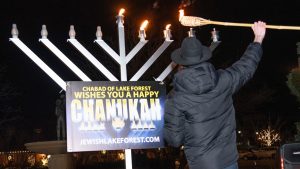 lake forest menorah 1