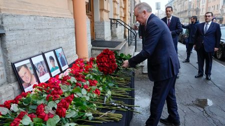 memorial azerbaijan plane crash victims