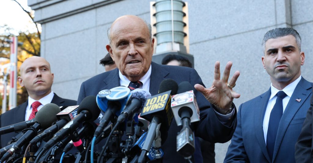 03giuliani 01 fltb facebookJumbo