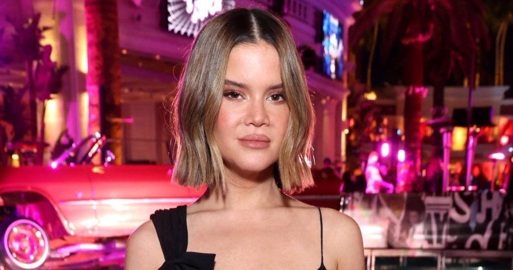 Maren morris shows off toned body in tiny bikini 2005928777