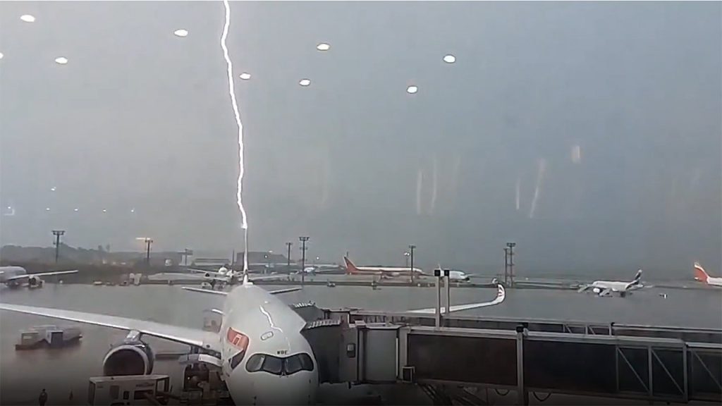 british airways plane lightning brazil