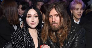 Noah Cyrus Supports Dad Billy Ray Cyrus Amid Family Drama 1097683482