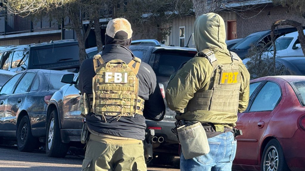 fbi ice raid denver 02