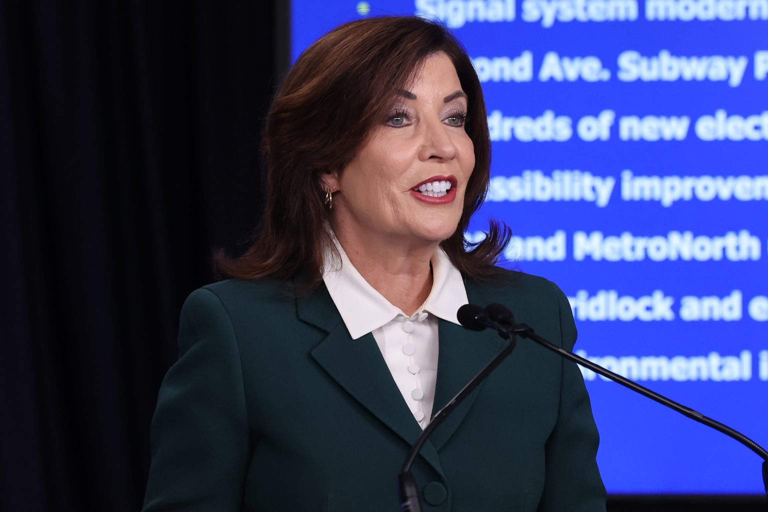 kathy hochul speaks press conference