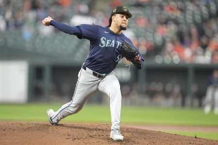 seattle mariners pitcher luis castillo