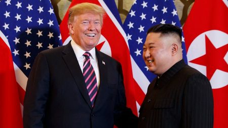 trump kim 2 AP