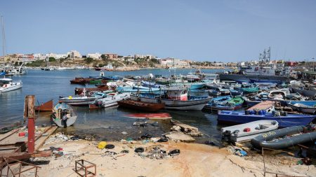 italy recovers dead bodies after migrant shipwreck in lampedusa