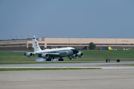 us air force rc 135w rivet joint aircraft