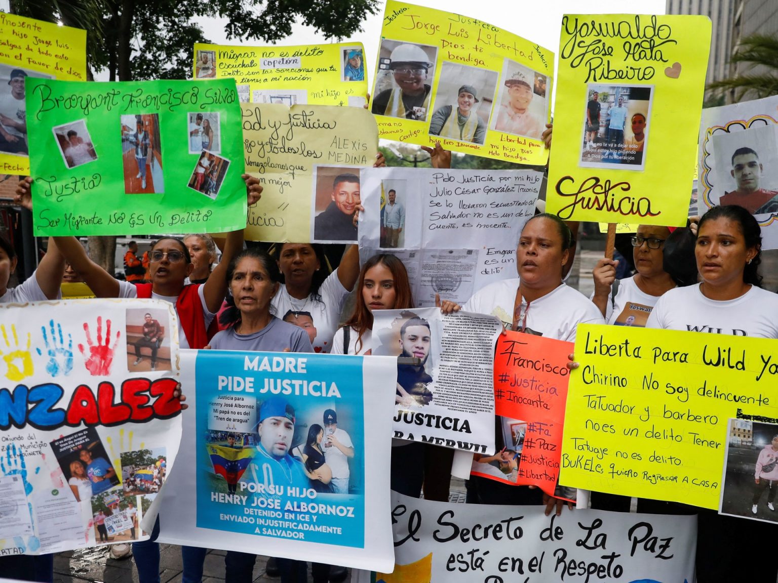 2025 04 23T015953Z 2127887927 RC2A3EAUOT7Z RTRMADP 3 USA TRUMP MIGRATION VENEZUELA PROTEST 175285922