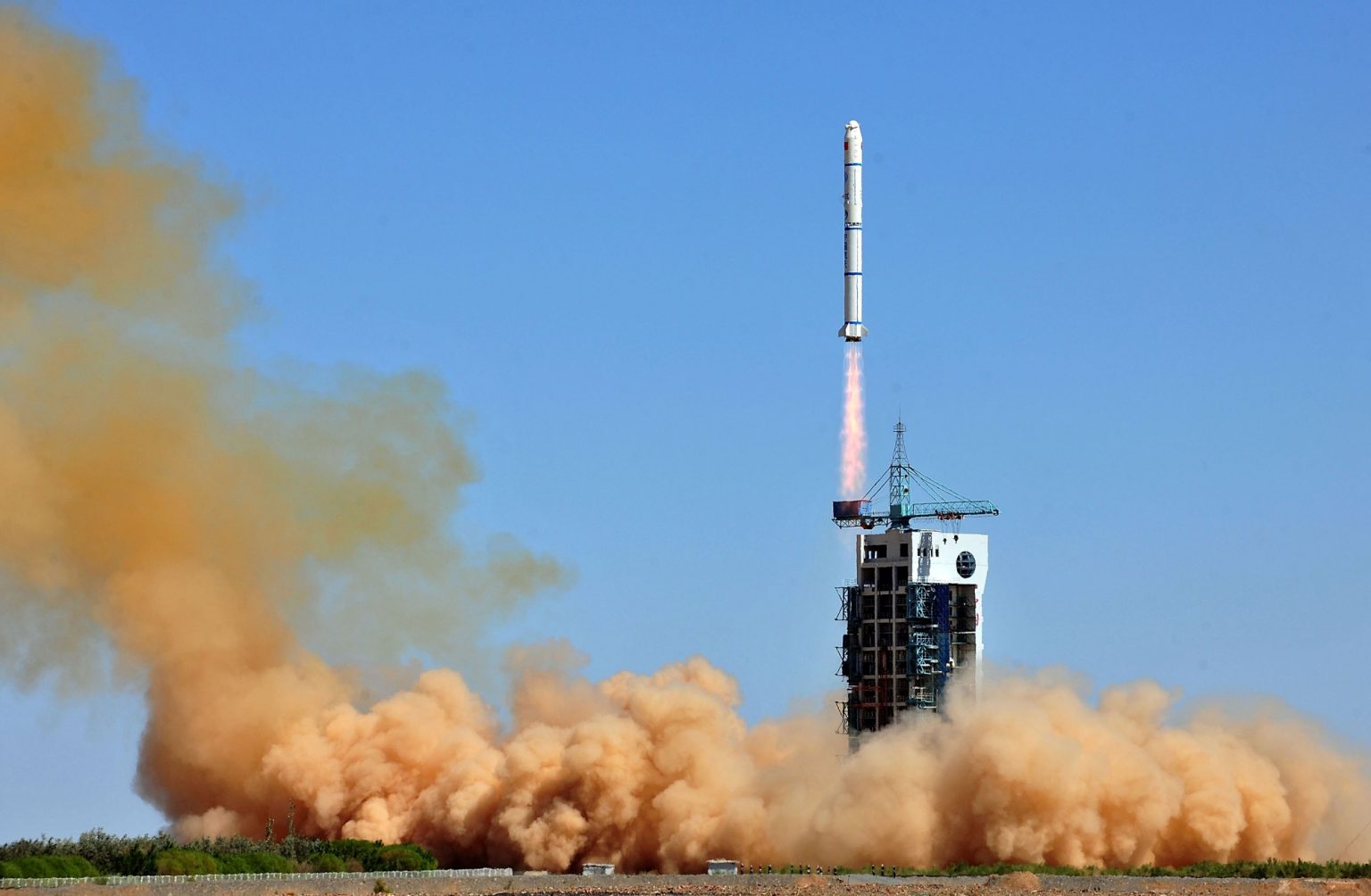 china launches rocket carrying satellite