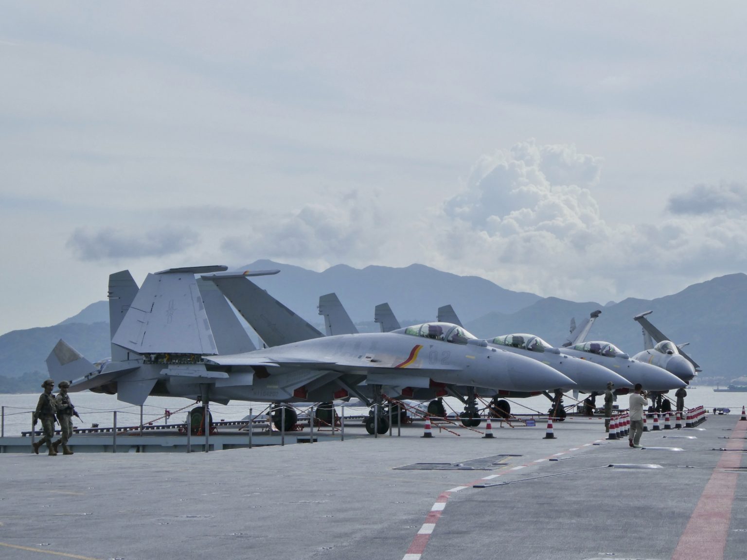 chinese j 15 carrier based fighter jets