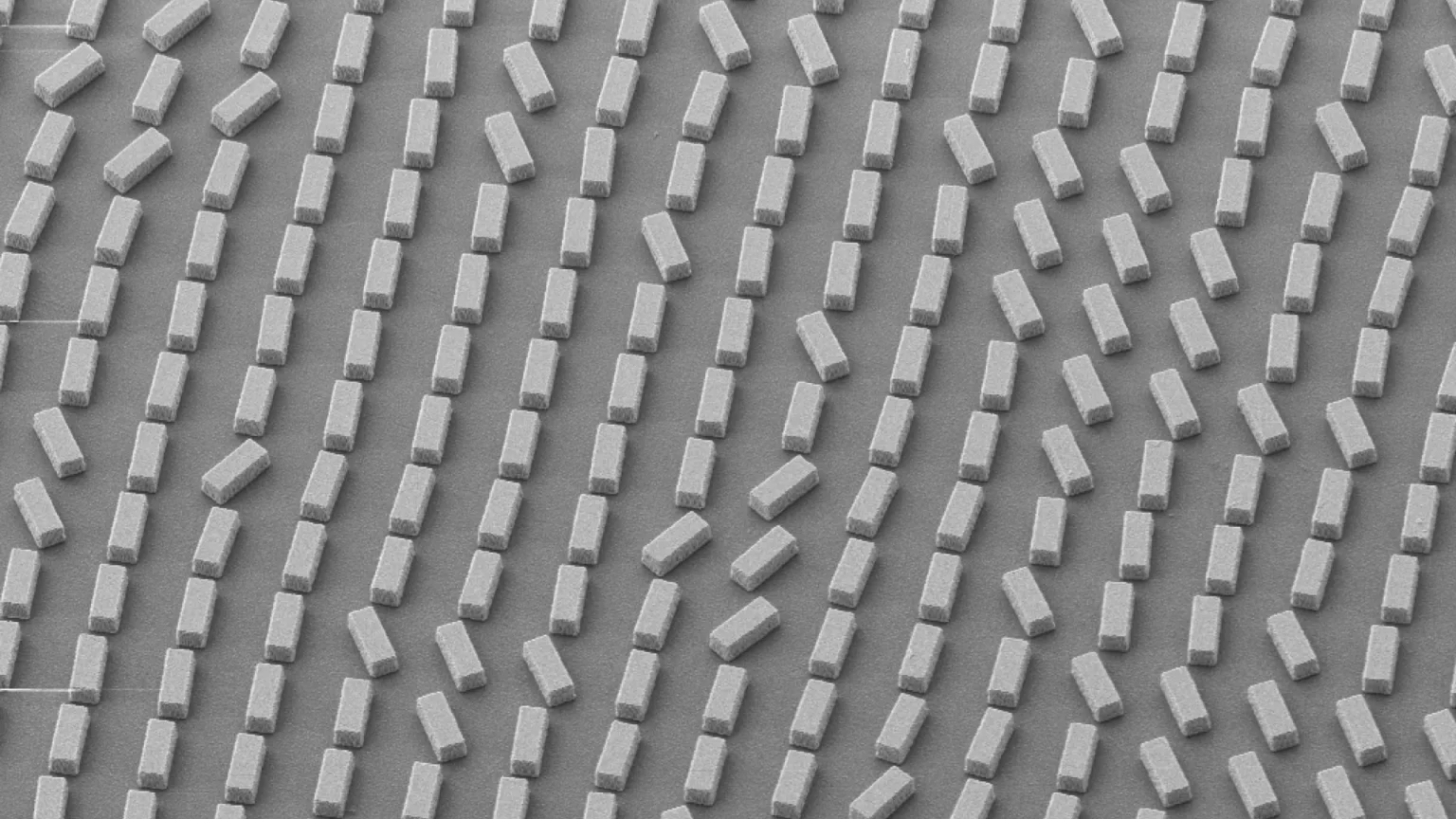 chiral metasurface meta atoms.webp