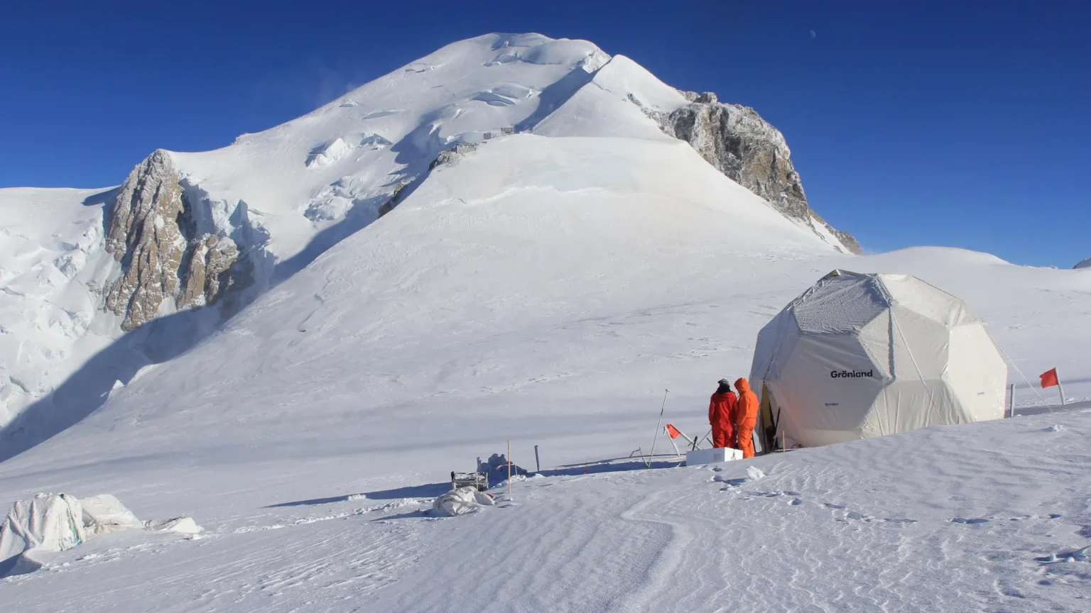 dome du gouter ice core expedition.webp