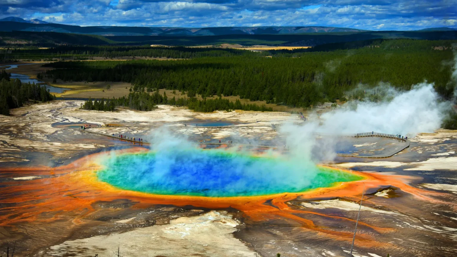grand prismatic pool yellowstone national park.webp