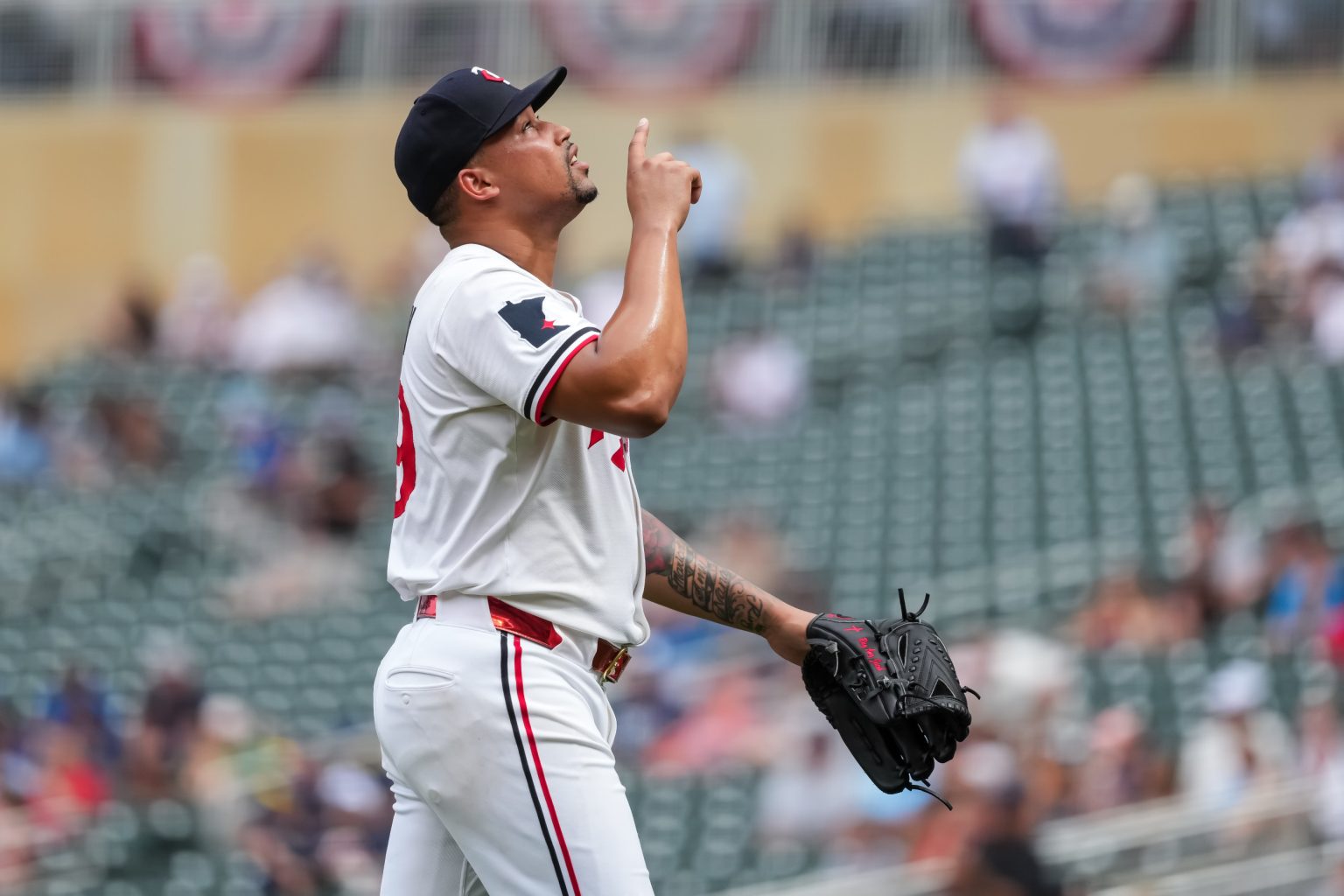 minnesota twins pitcher jhoan duran