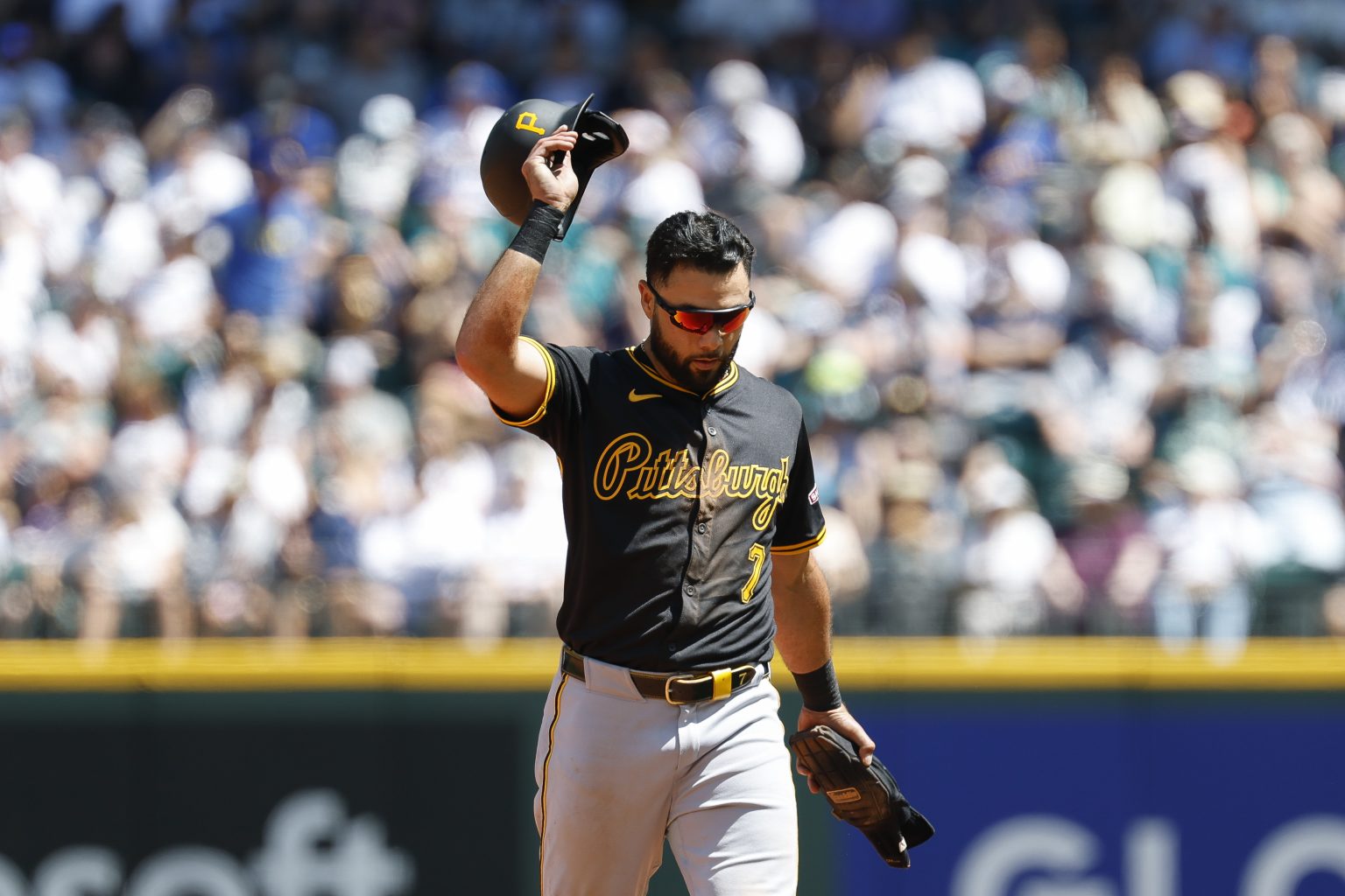 pittsburgh pirates infielder isiah kiner falefa