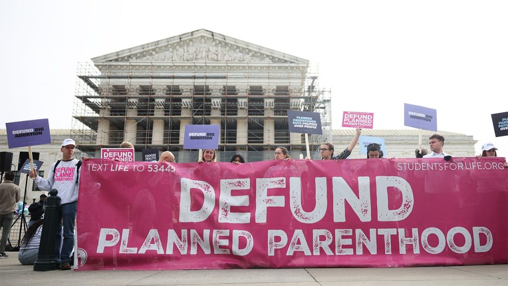 supreme court planned parenthood photo 2