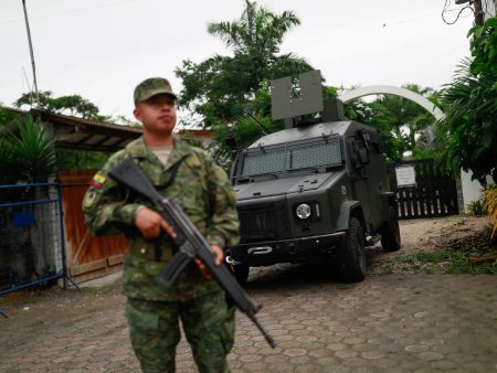 2025 02 09T133416Z 172612981 RC2UQCAAUCK0 RTRMADP 3 ECUADOR ELECTION 1739109763