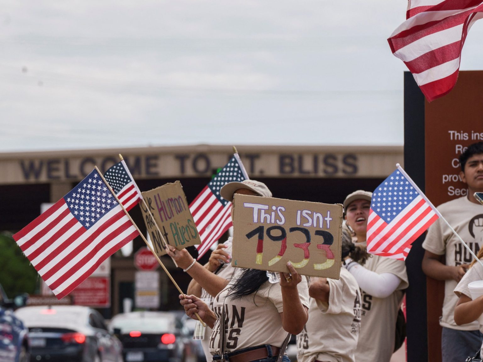 2025 08 17T184329Z 1837910382 RC259GAVXO5R RTRMADP 3 MIGRATION USA TEXAS 1 1755707845