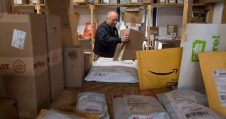 De minimis tariffs packages