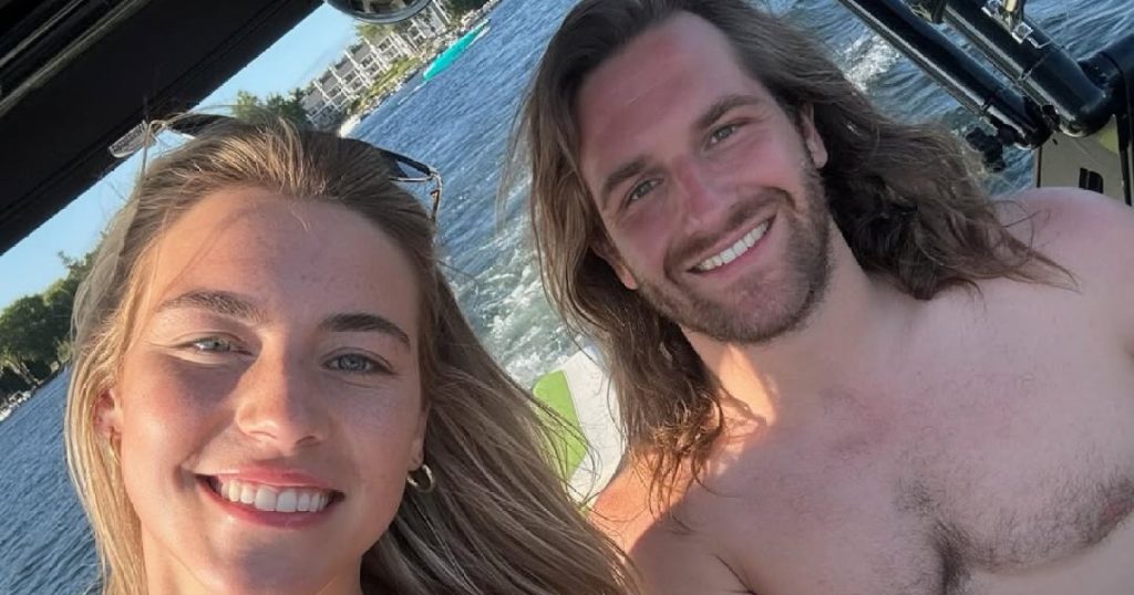 SnapInsta.to 529655589 18526824307027264 2650882732628128734 n Sara Joey