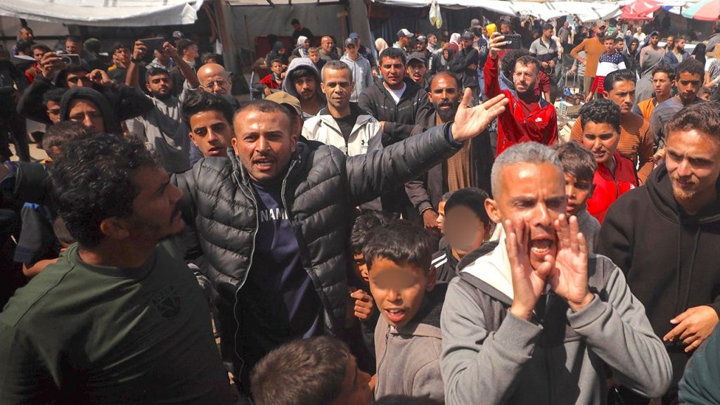 anti hamas protesters eastern gaza city