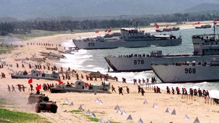 china simulates beach landing