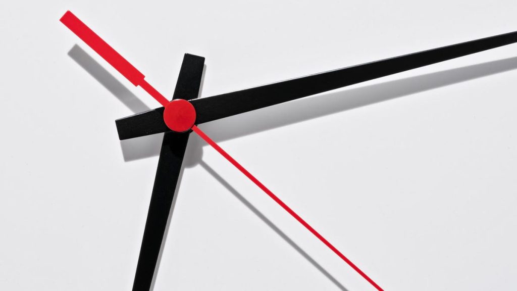 clock gettyimages 1288537348