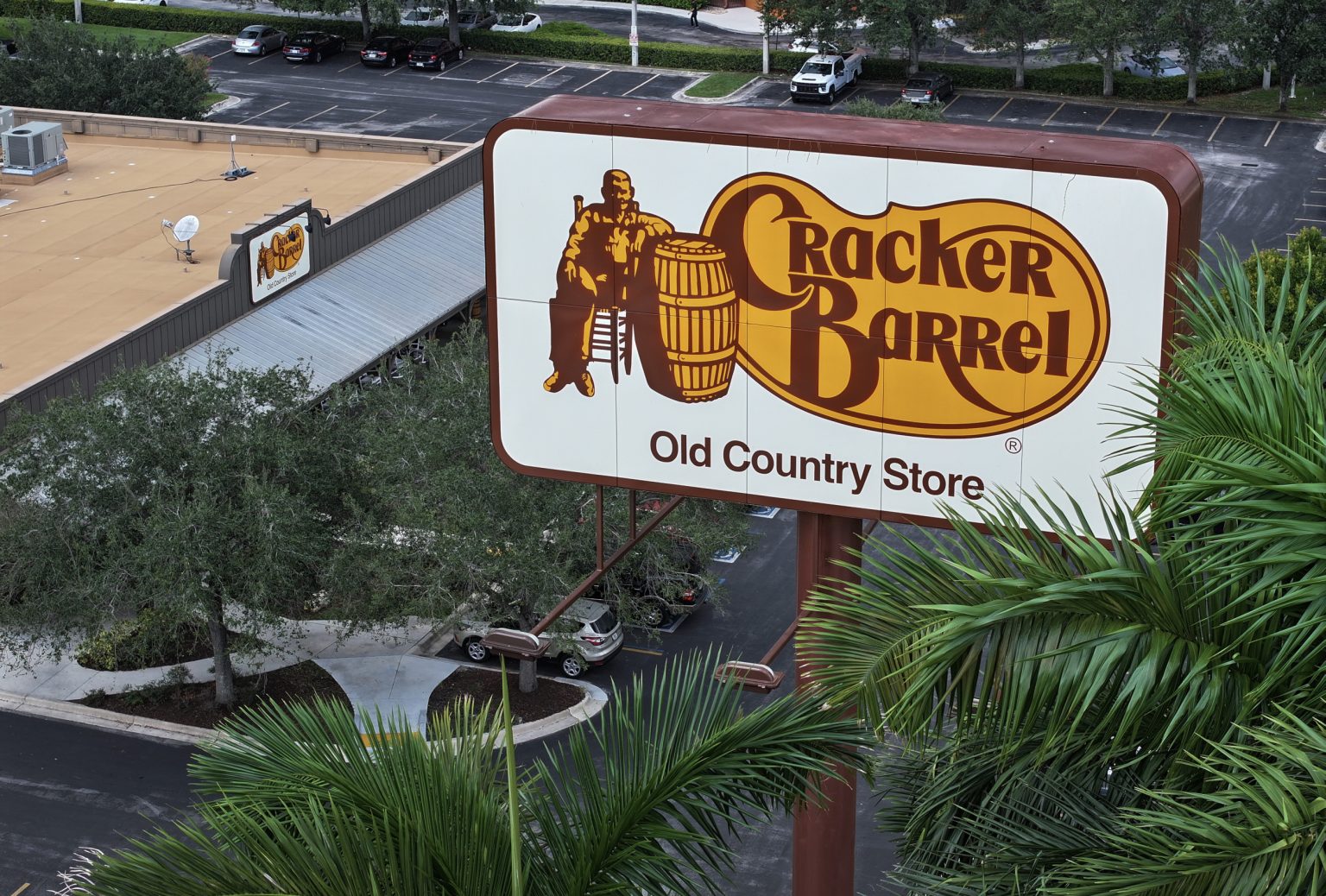 cracker barrel sign