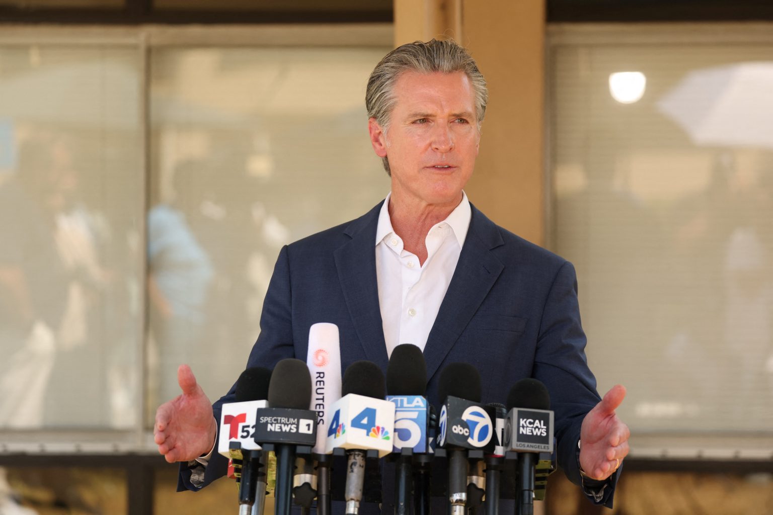 gavin newsom surges poll