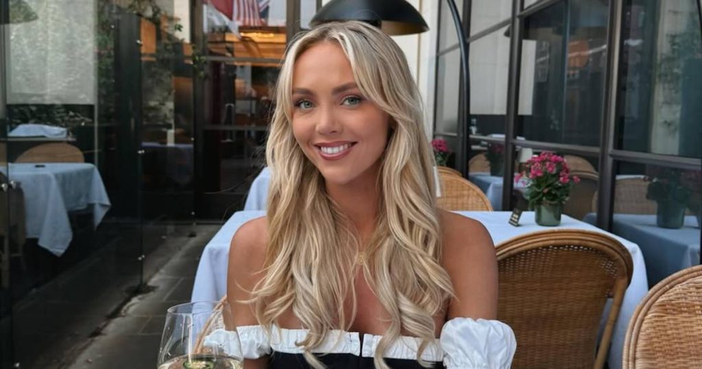 onlyfans star annie knight salary recently decreased