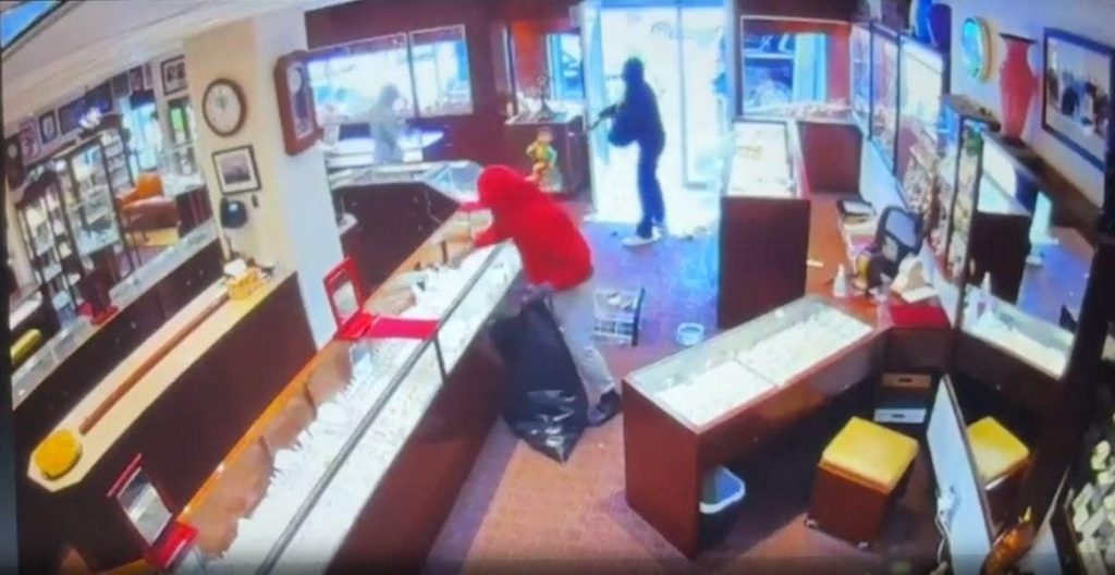 seattle jewelry store robbery 2