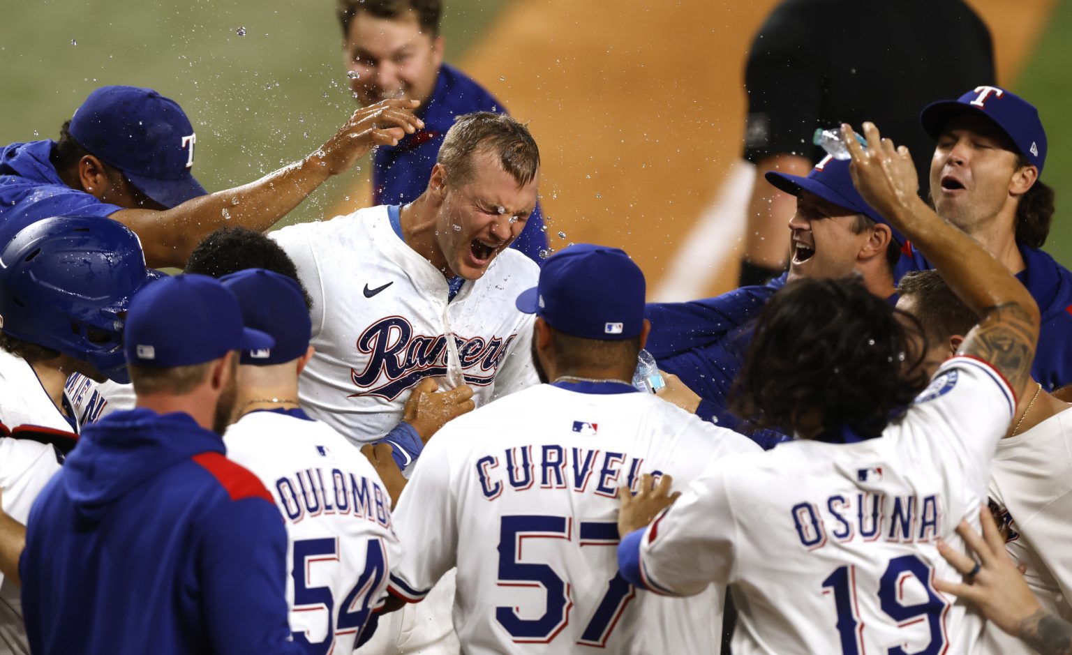 texas rangers walk off celebration