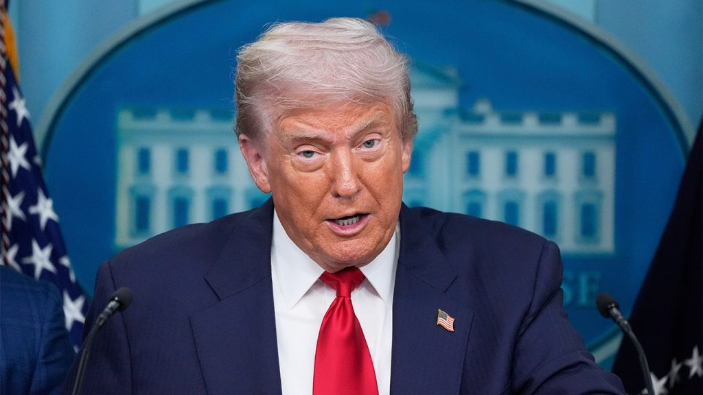 trump white house msnbc ts