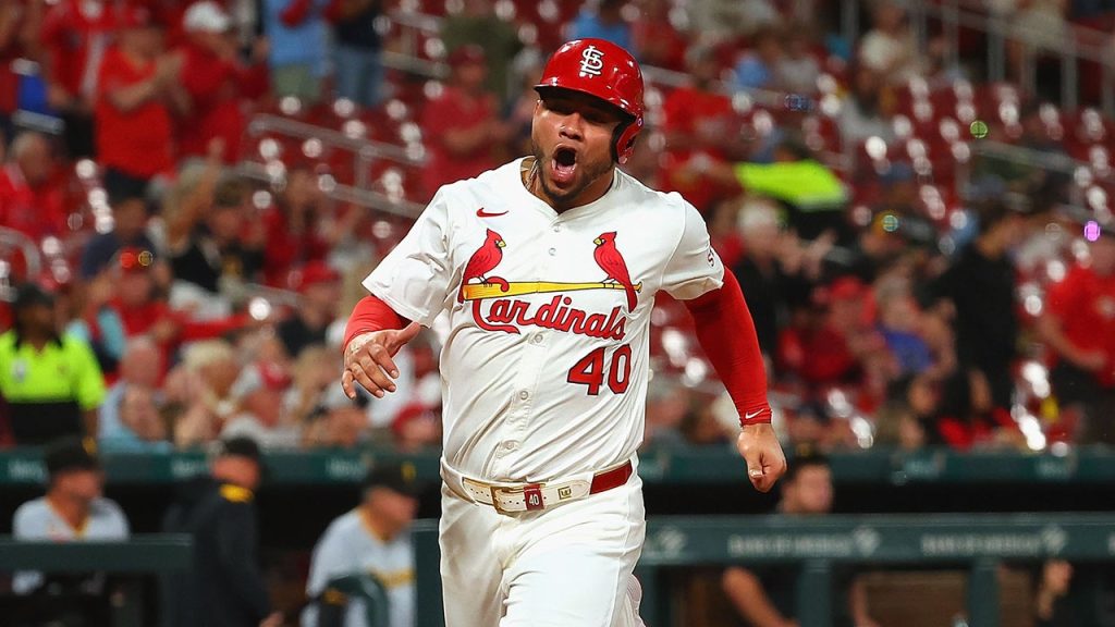 willson contreras st louis cardinals 082625 3